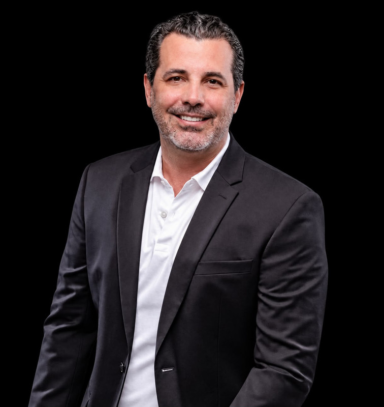 Carlos Zambardino